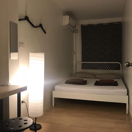 Once In Bangkok With Me Guesthouse Dış mekan fotoğraf