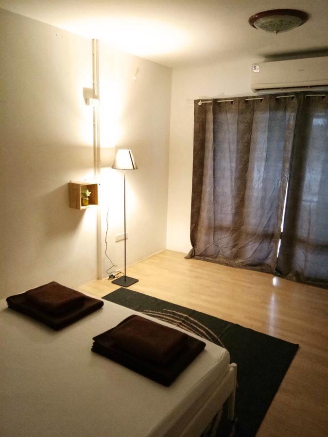 Once In Bangkok With Me Guesthouse Dış mekan fotoğraf