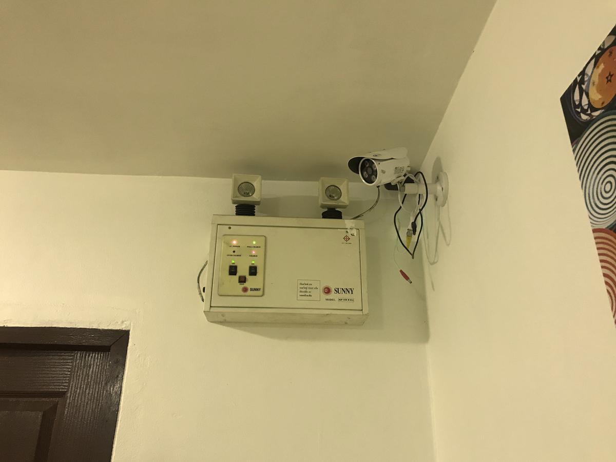 Once In Bangkok With Me Guesthouse Dış mekan fotoğraf